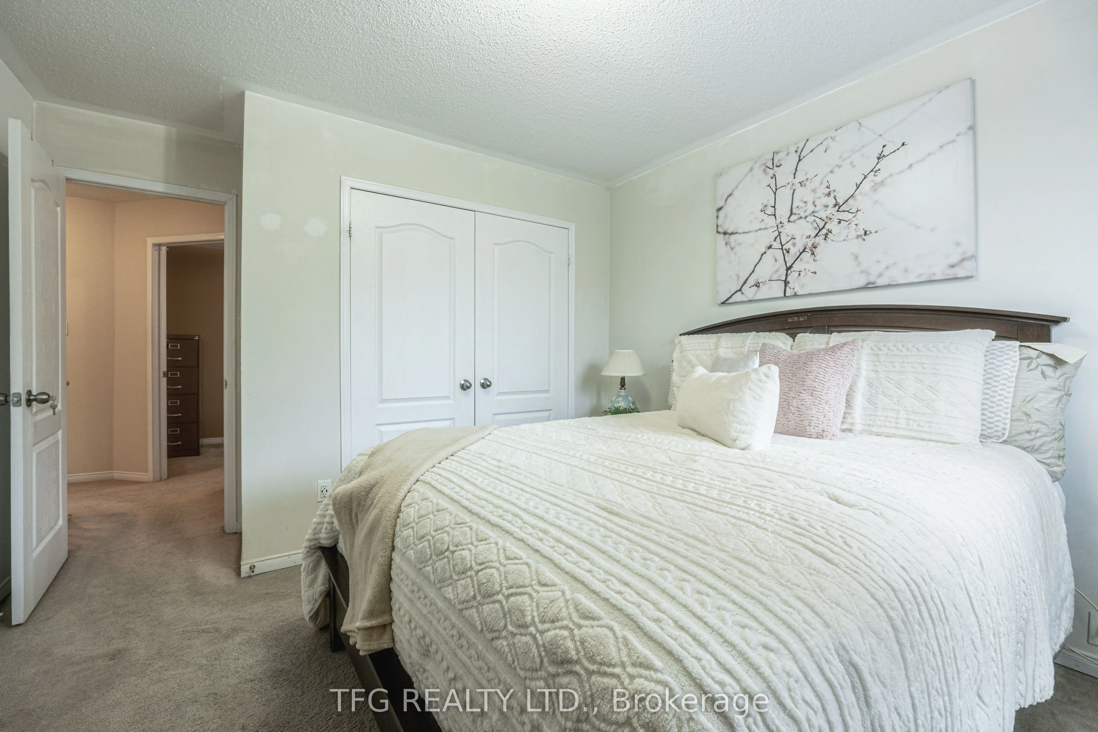 84 Stotts Crescent