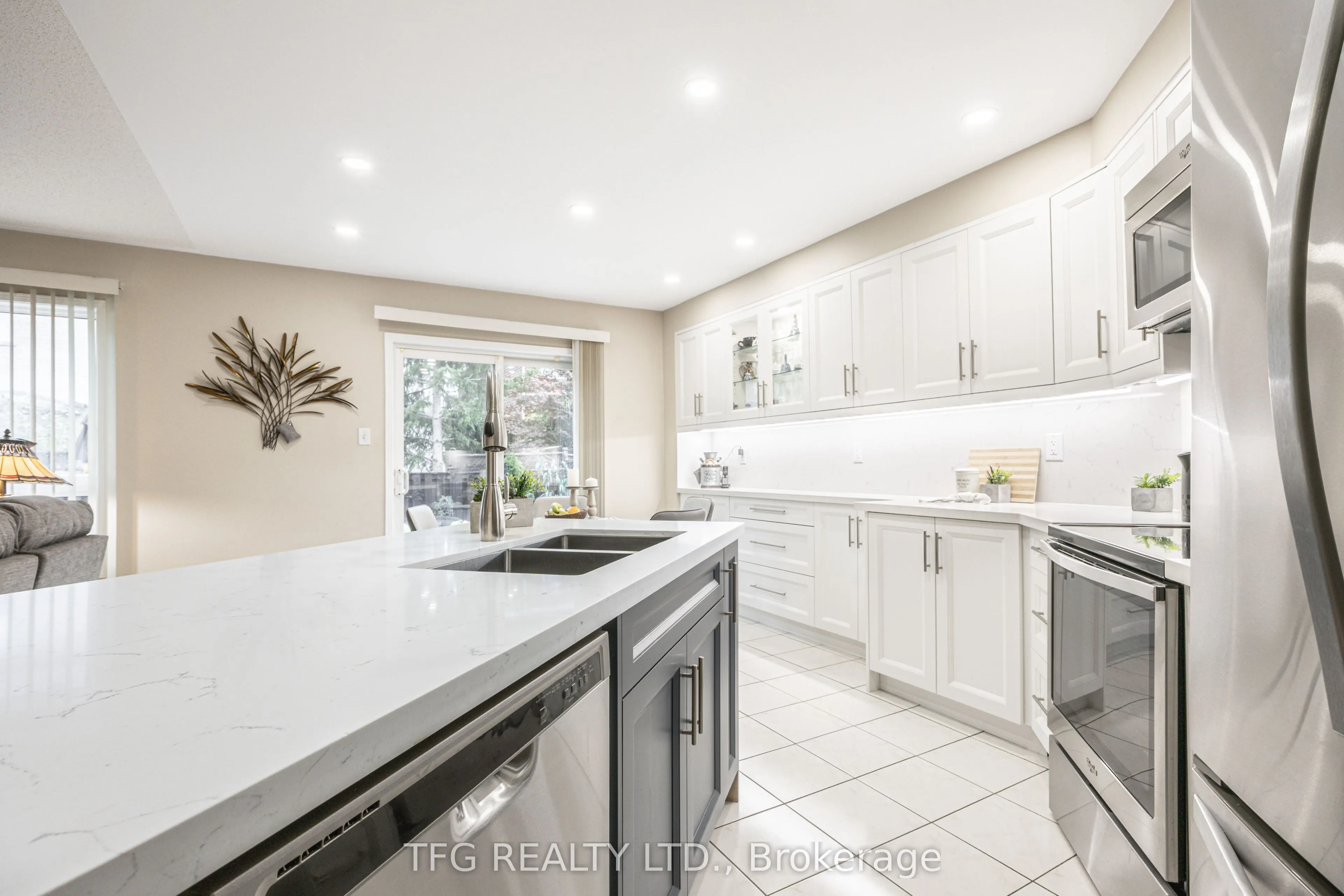 84 Stotts Crescent