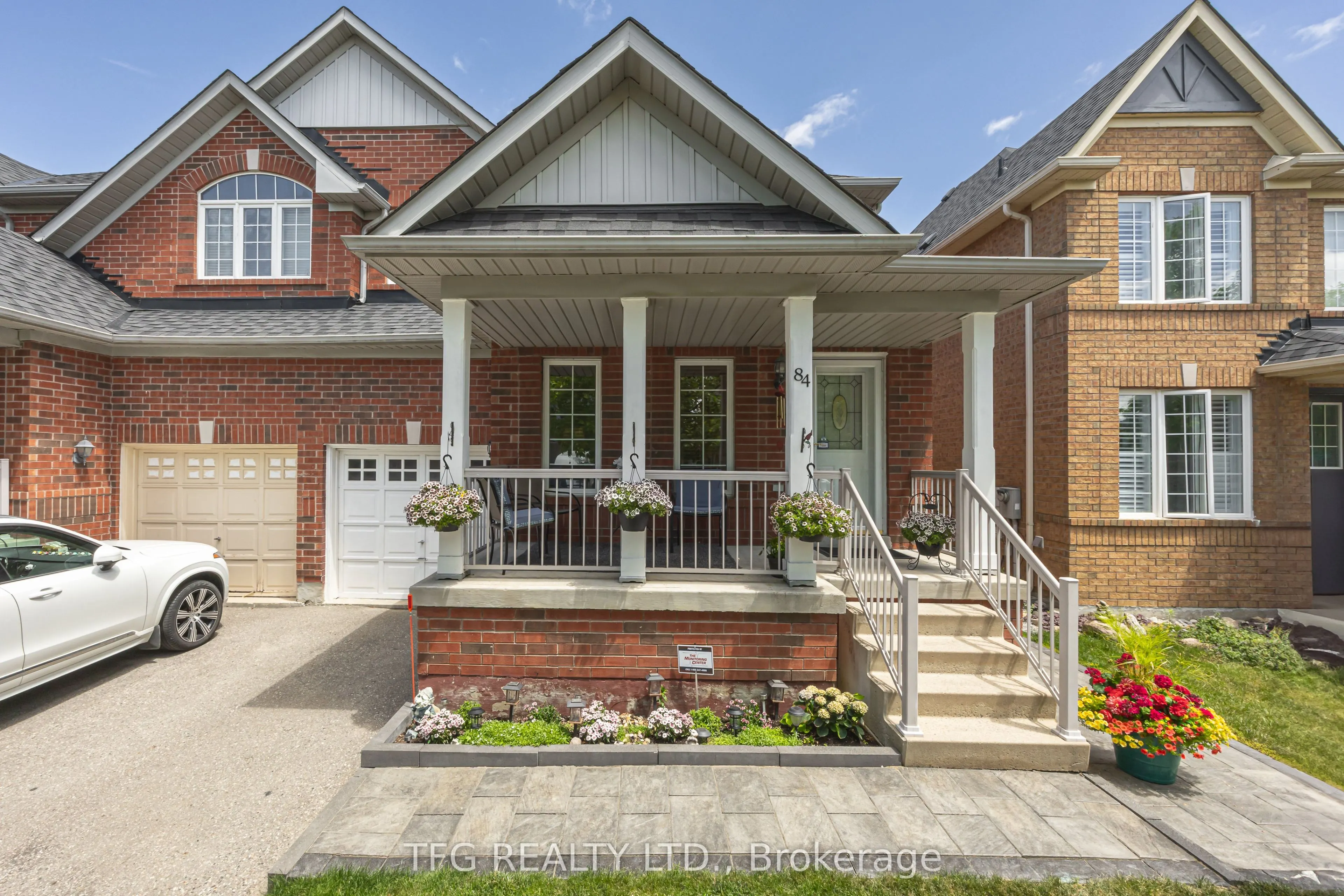 84 Stotts Crescent