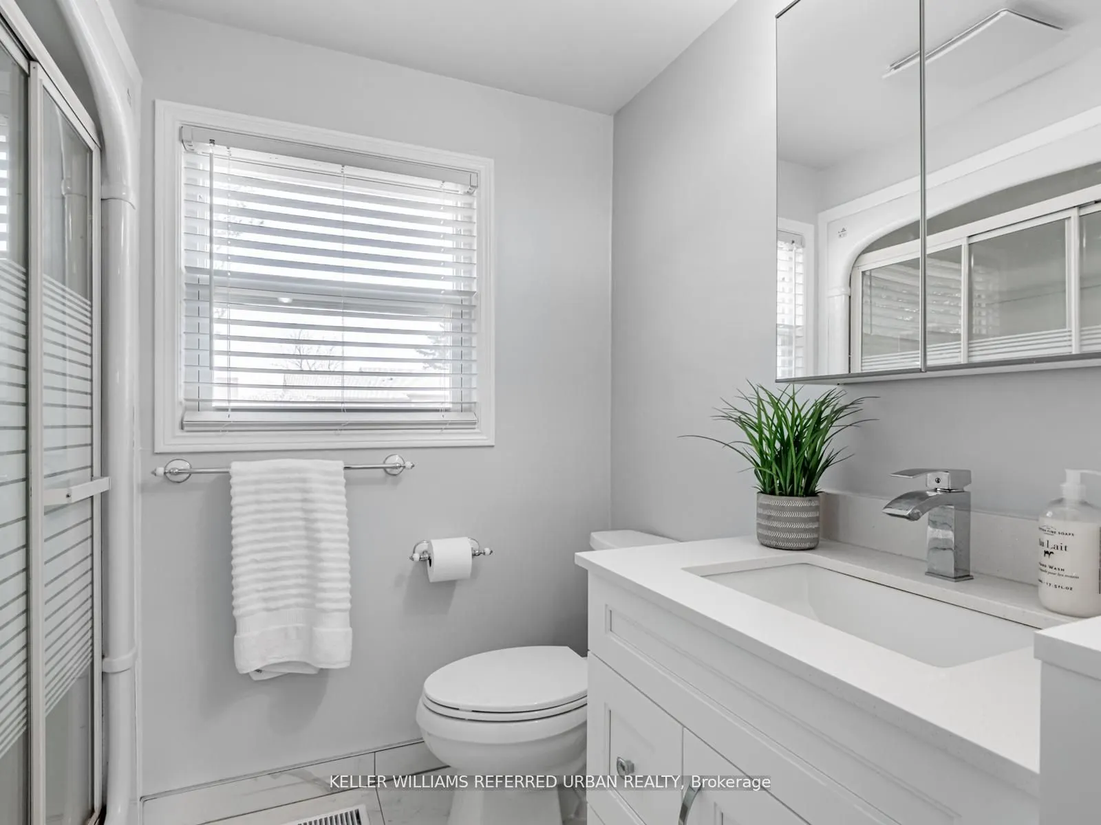 114 Tecumseth Pines Drive