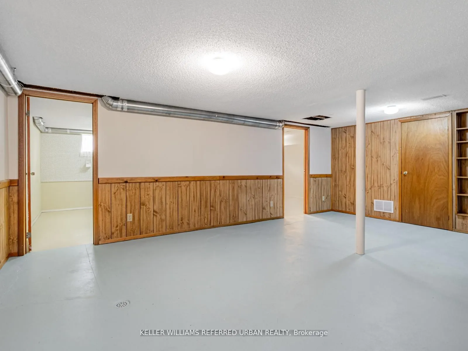 114 Tecumseth Pines Drive