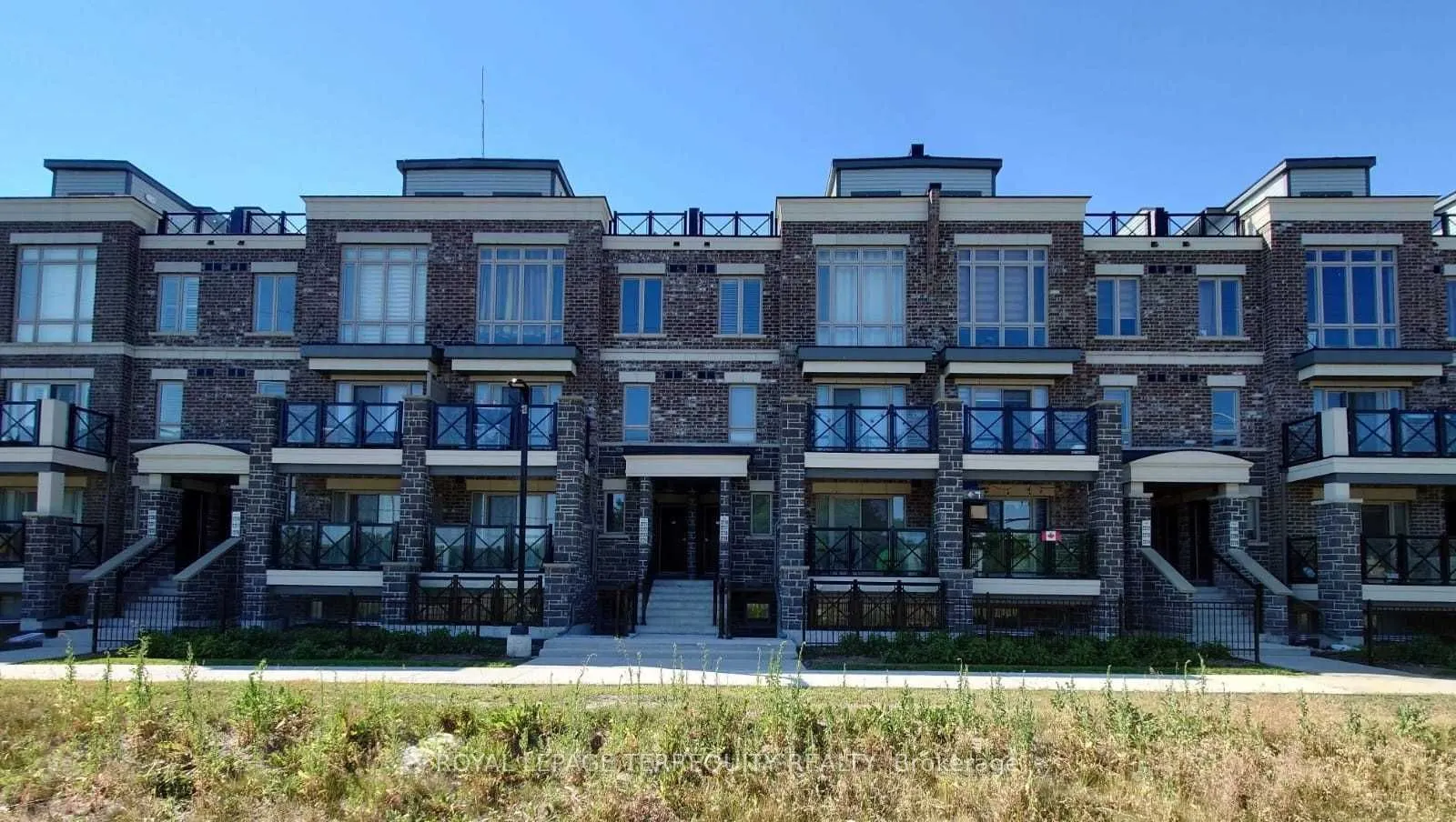 10 Westmeath Lane, #2221
