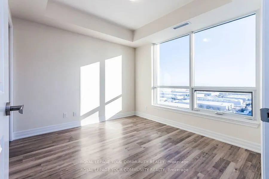 9075 Jane Street, #1605