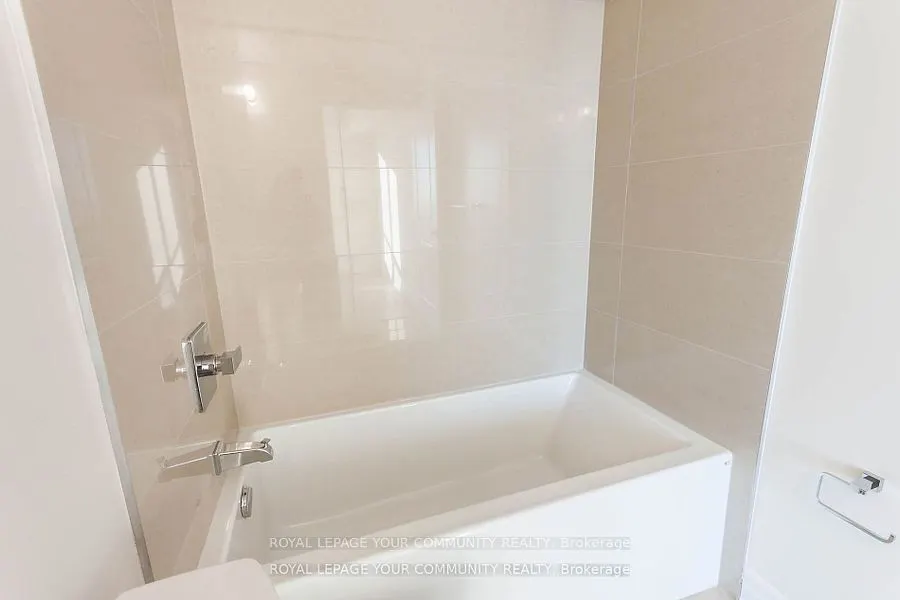 9075 Jane Street, #1605