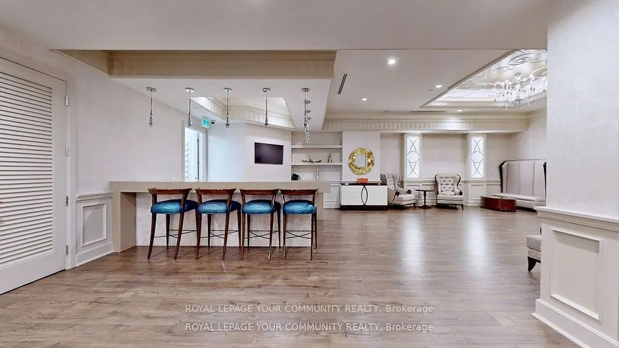 9075 Jane Street, #1605
