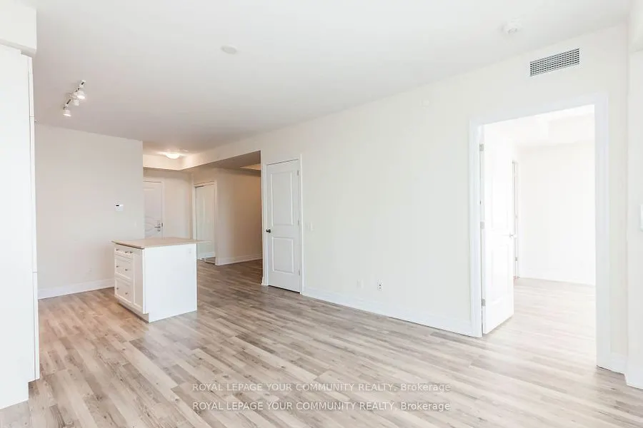 9075 Jane Street, #1605