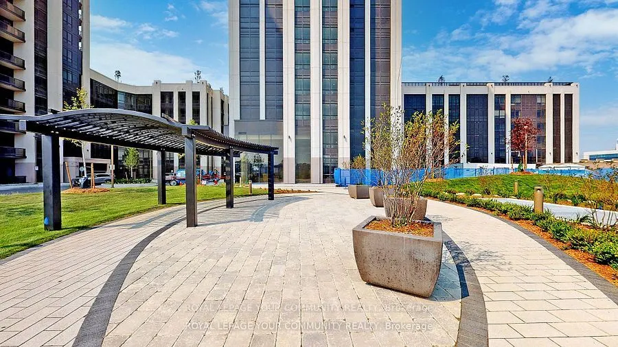 9075 Jane Street, #1605