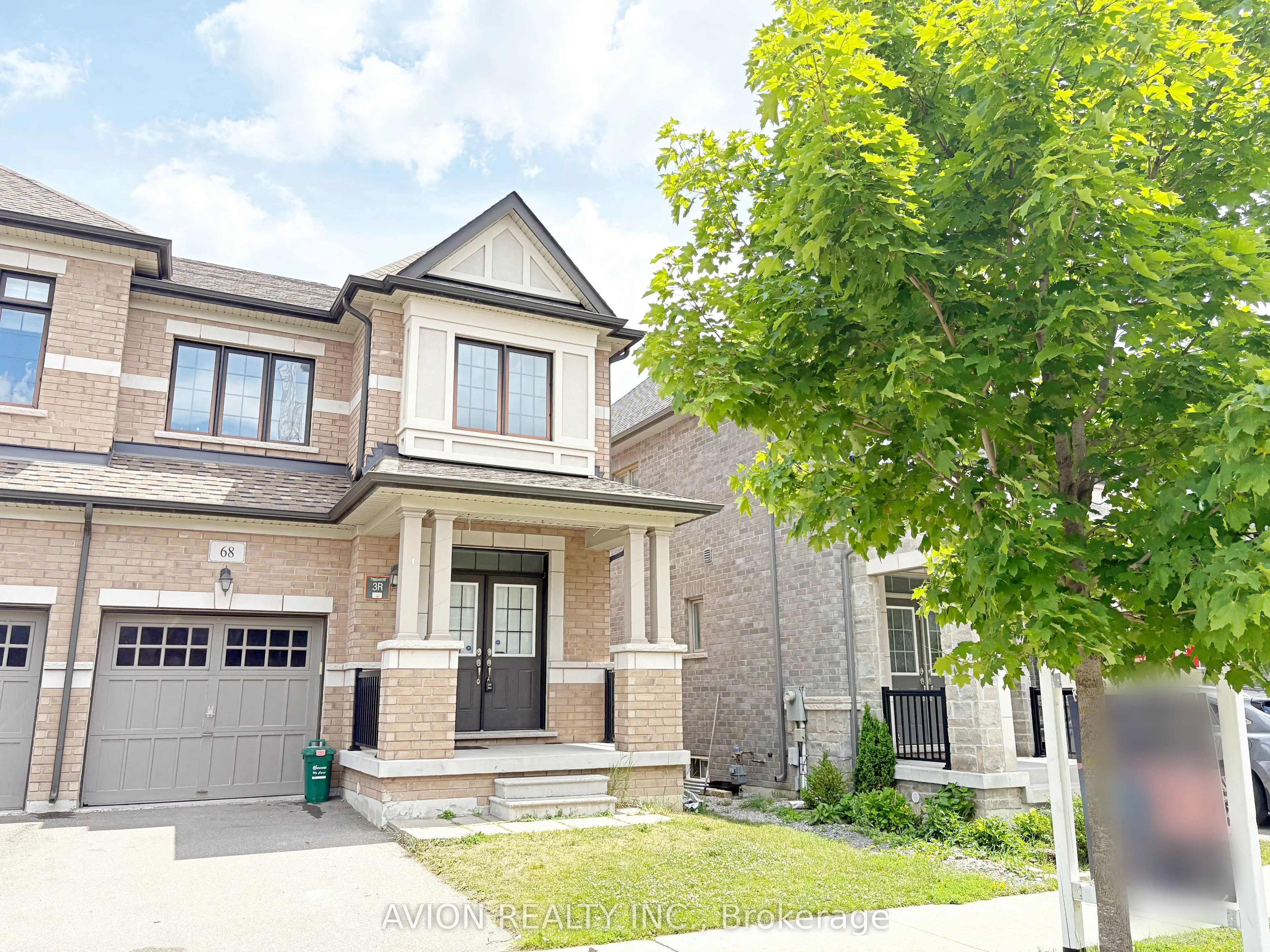 68 Collier Crescent