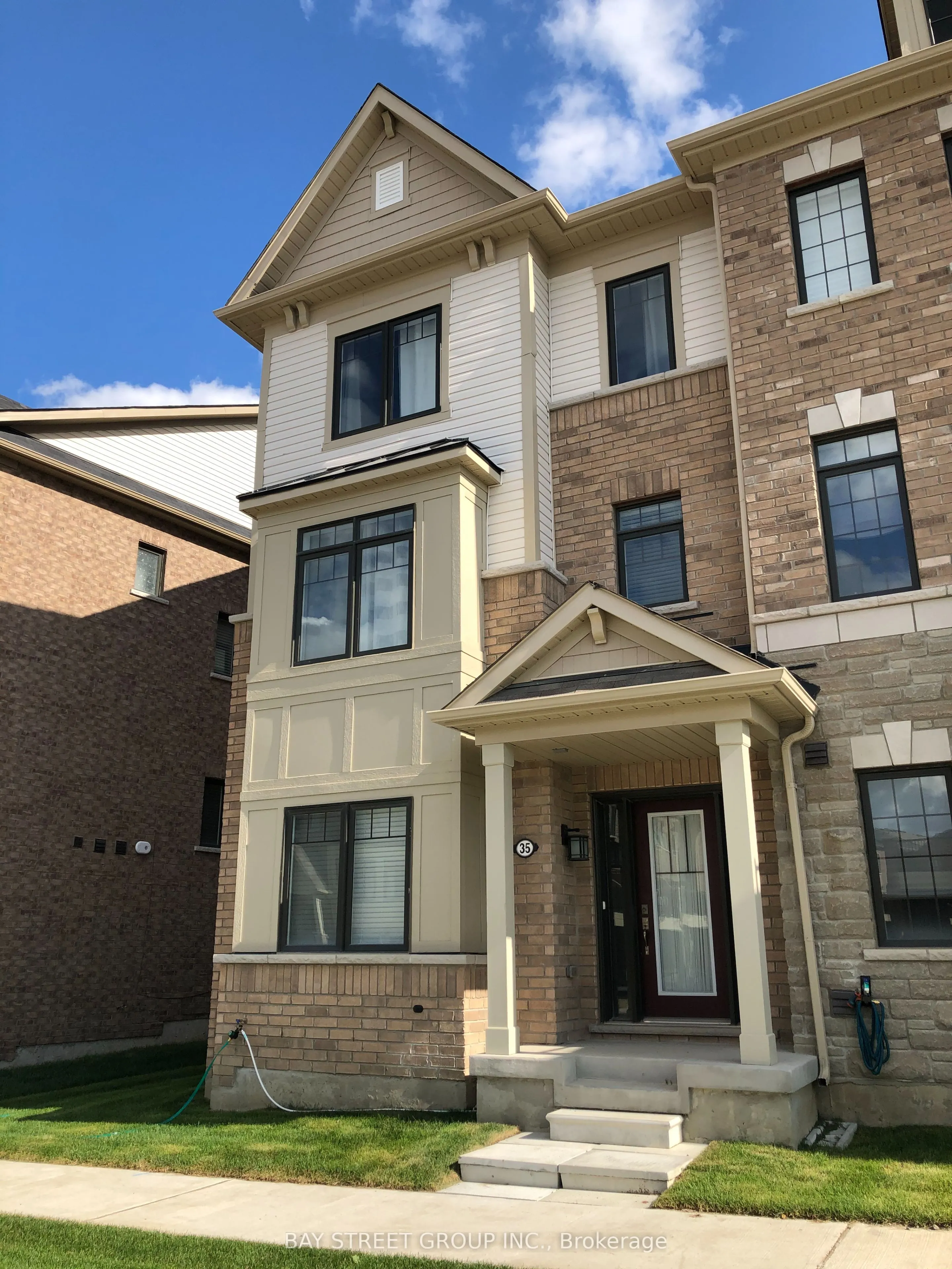 35 George Peach Avenue