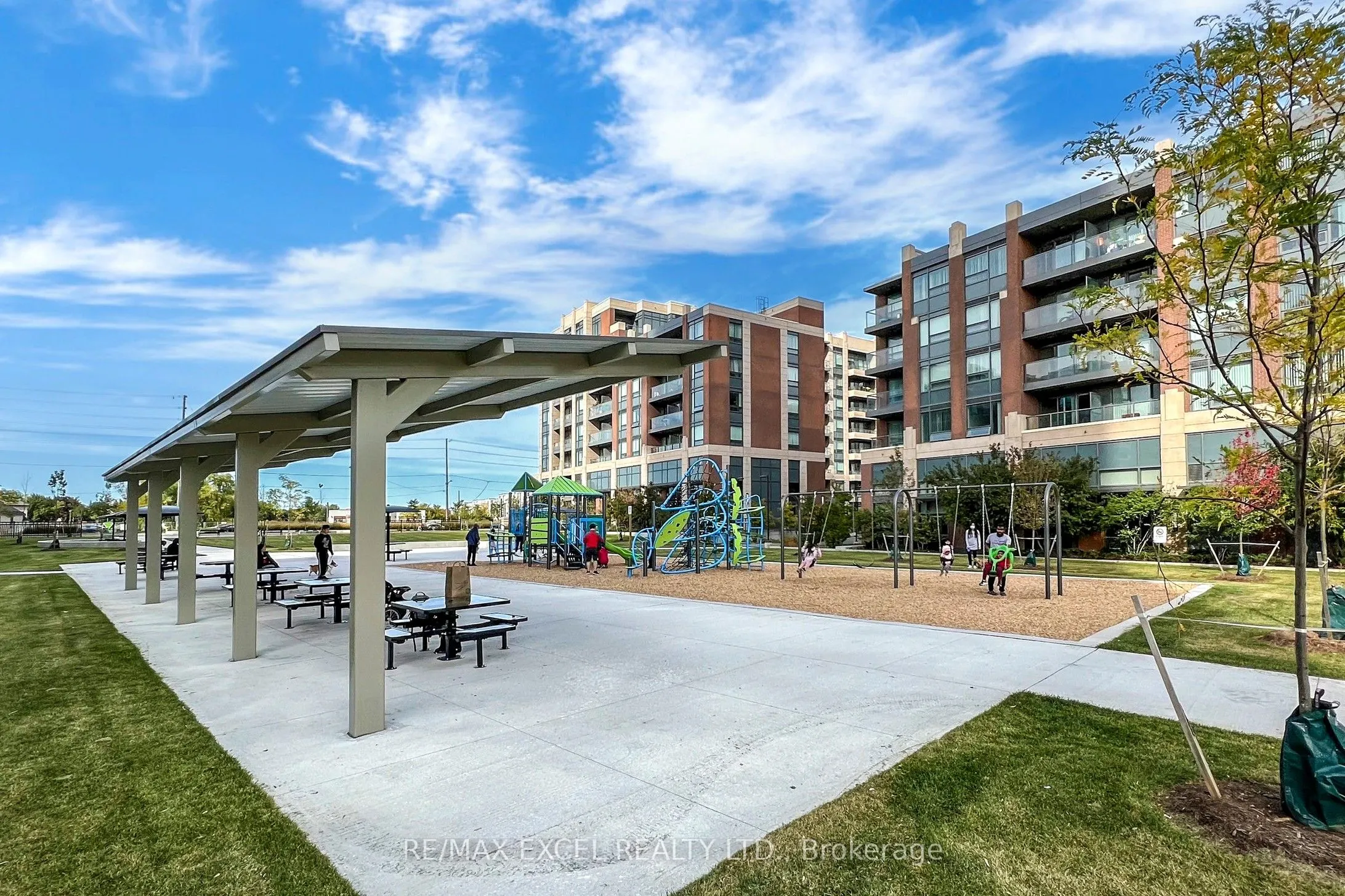 18 Uptown Drive, #1603