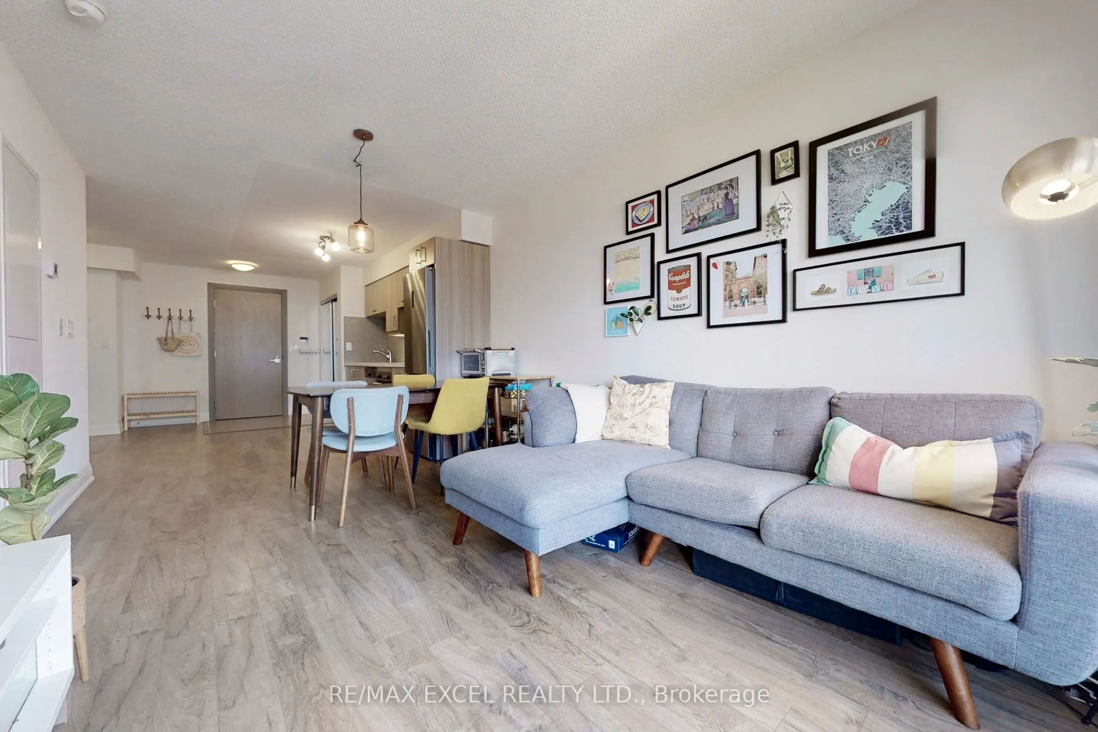 18 Uptown Drive, #1603
