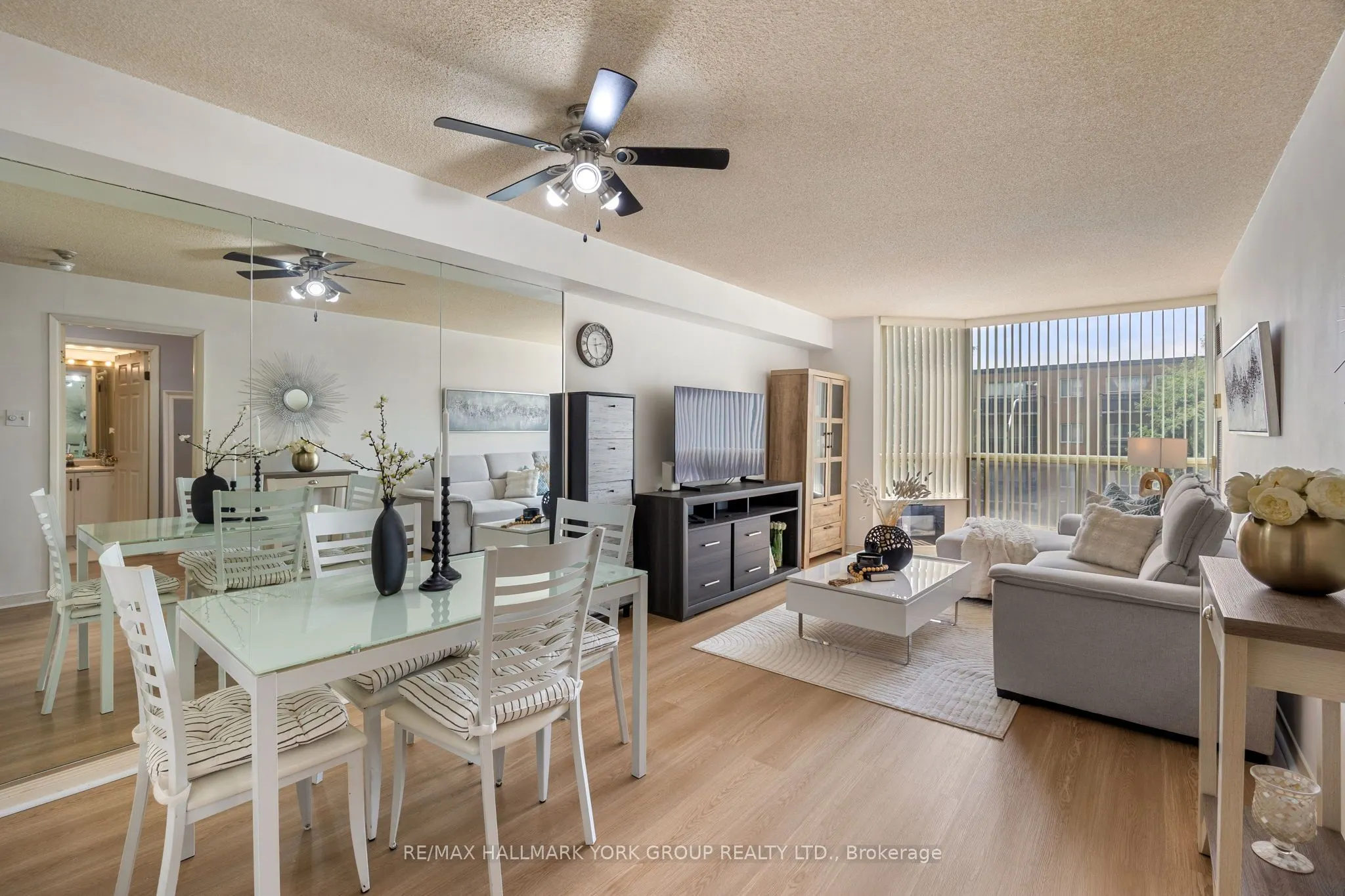 309 Major Mackenzie Drive, #301