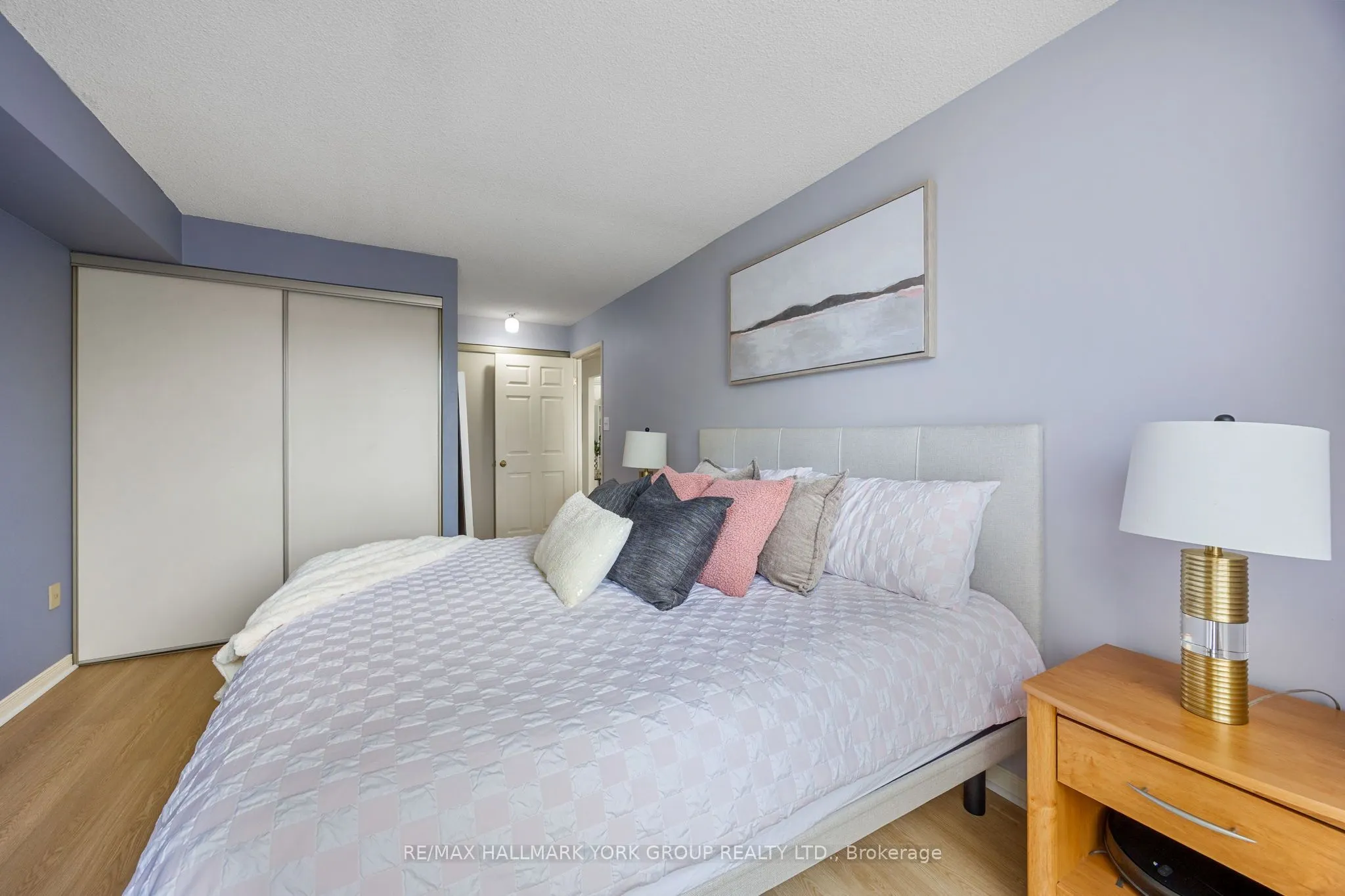 309 Major Mackenzie Drive, #301