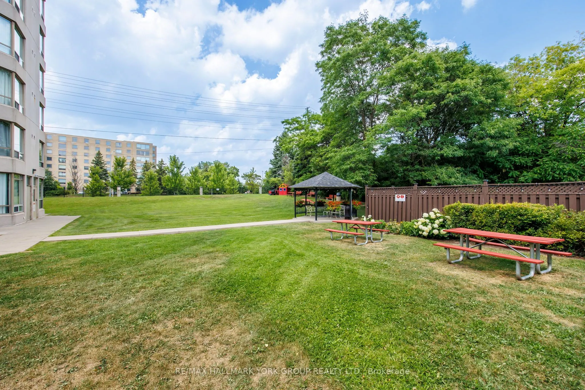 309 Major Mackenzie Drive, #301