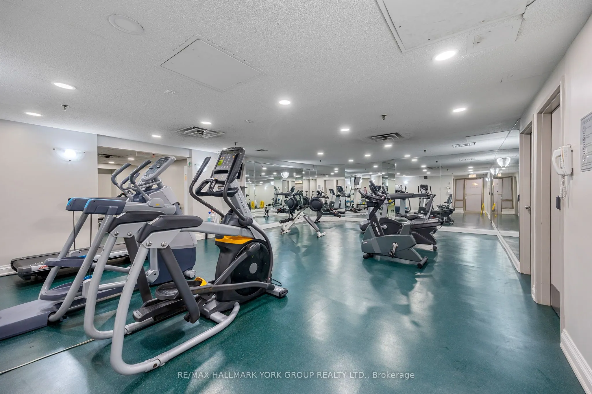 309 Major Mackenzie Drive, #301