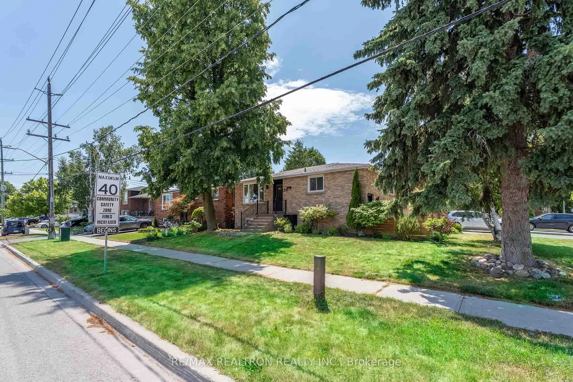 318 Walker Avenue, #Main Floor