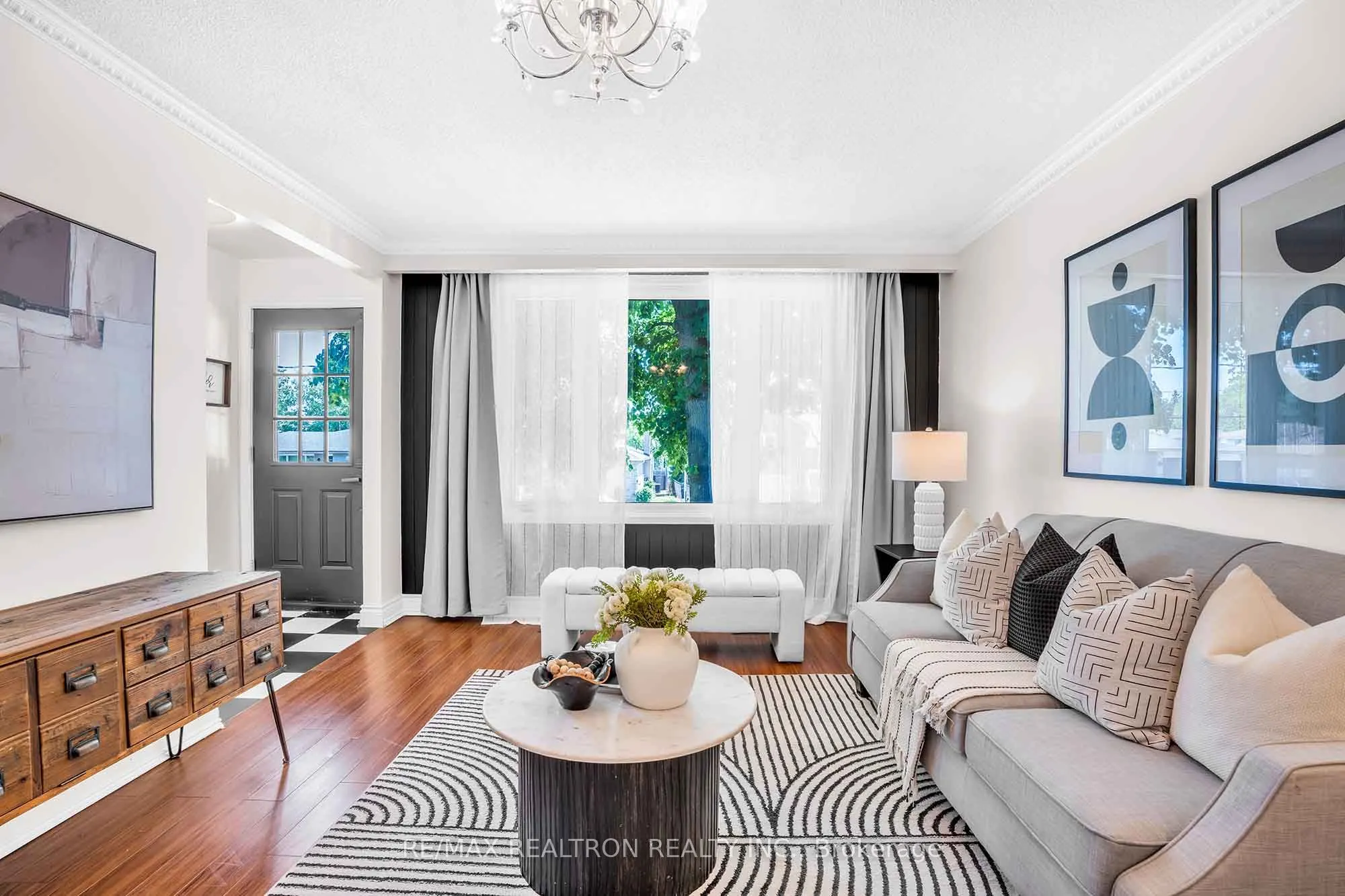 318 Walker Avenue, #Main Floor