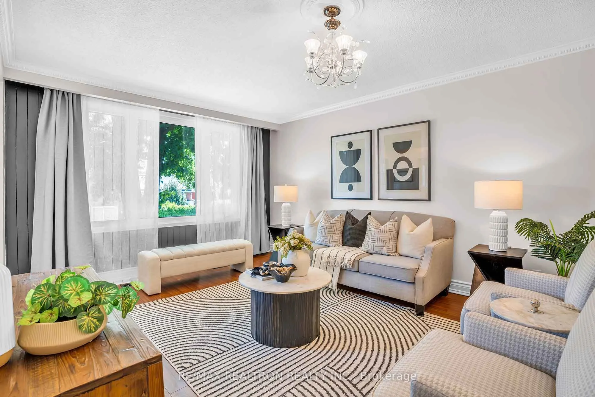 318 Walker Avenue, #Main Floor