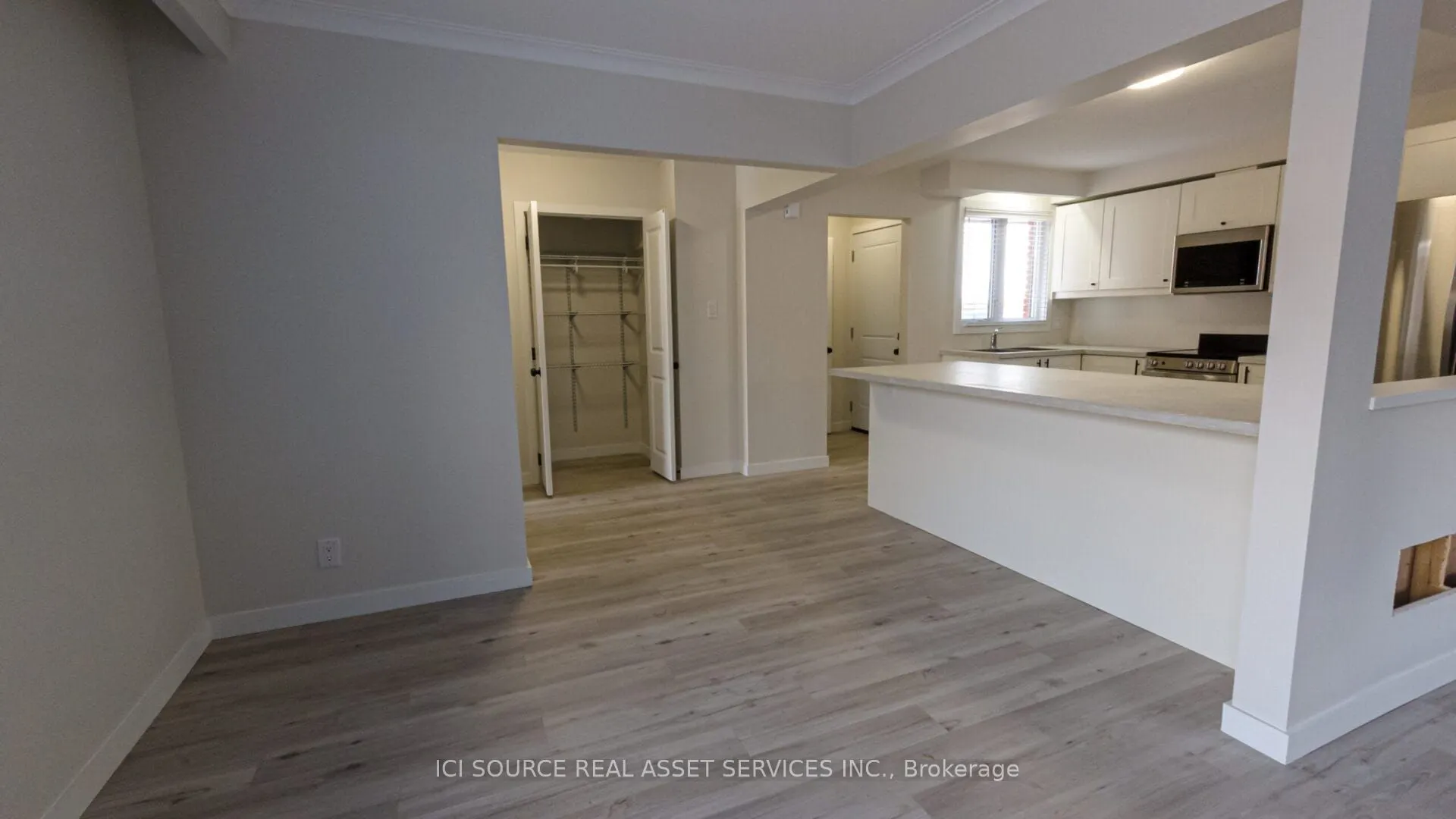 200 John Street W, #A