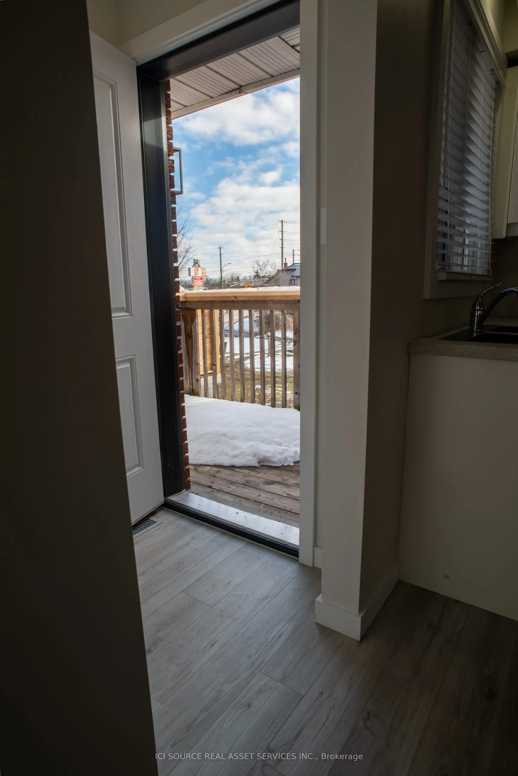 200 John Street W, #A