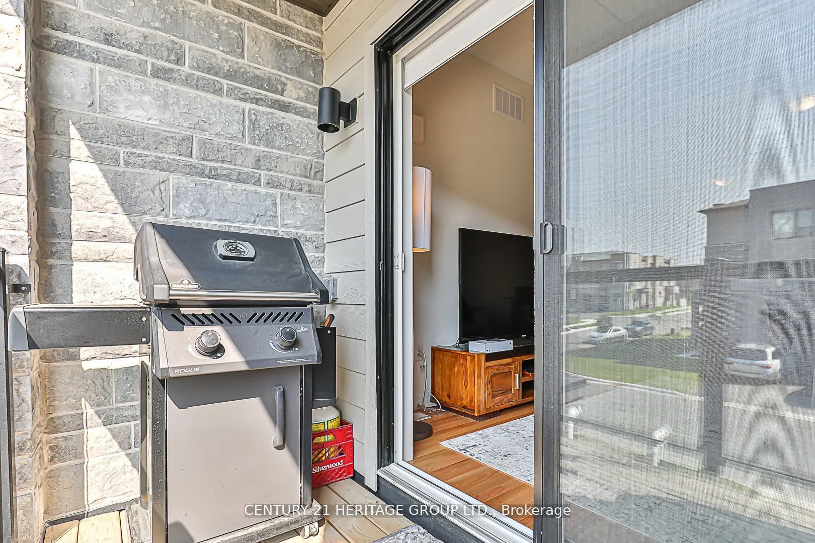 50 Delano Way