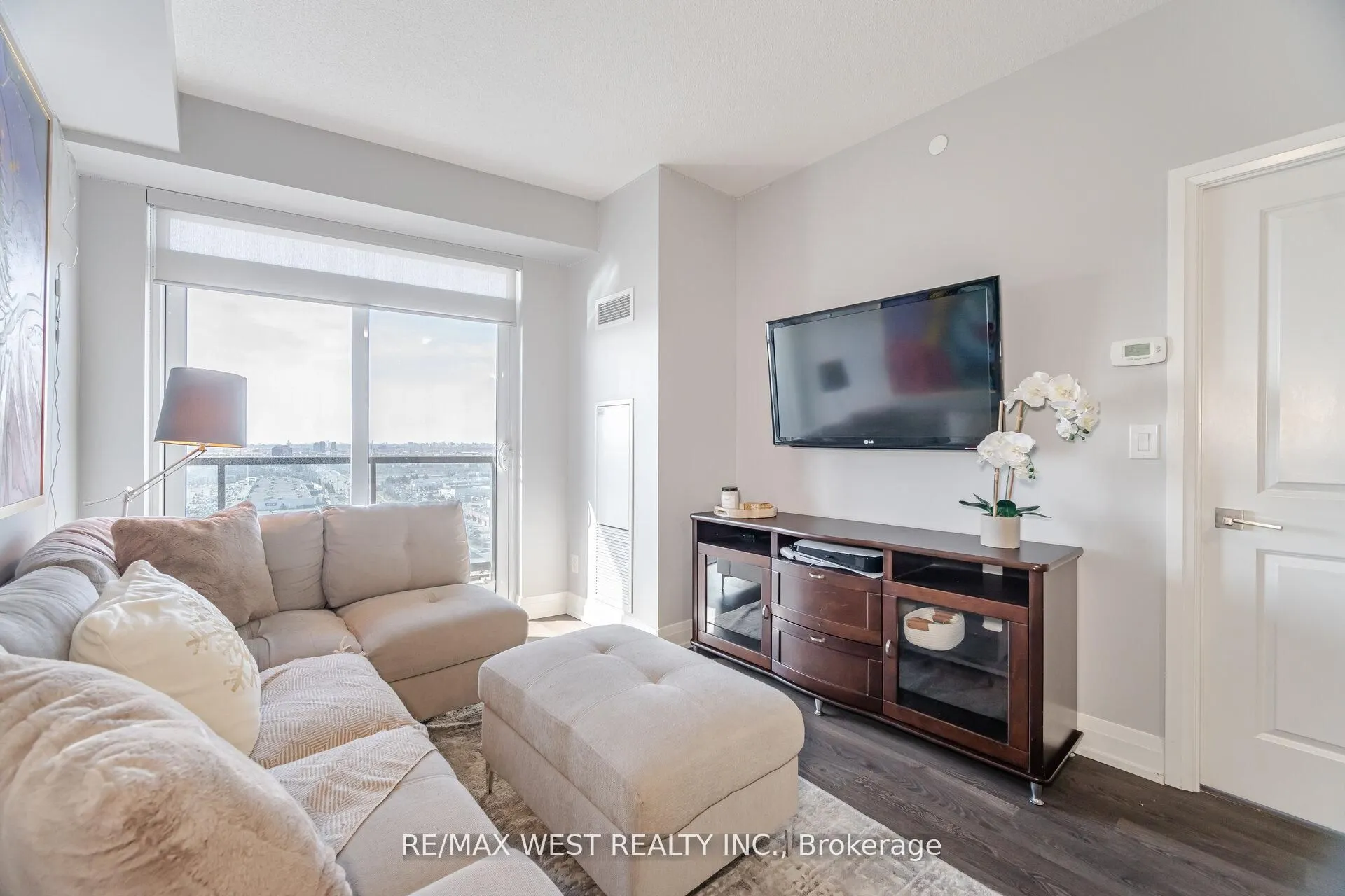 3700 Highway 7, #1704