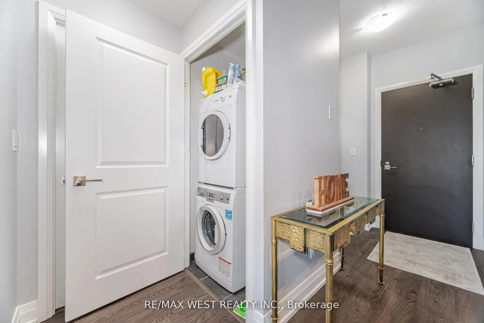 3700 Highway 7, #1704