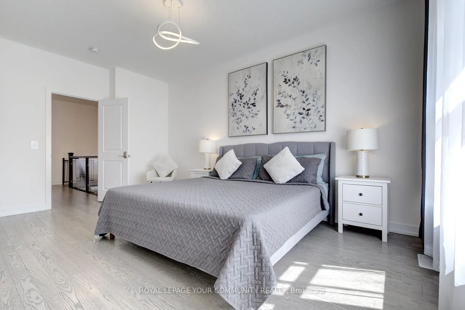 16 Glenngarry Crescent