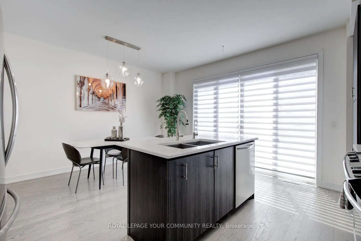16 Glenngarry Crescent