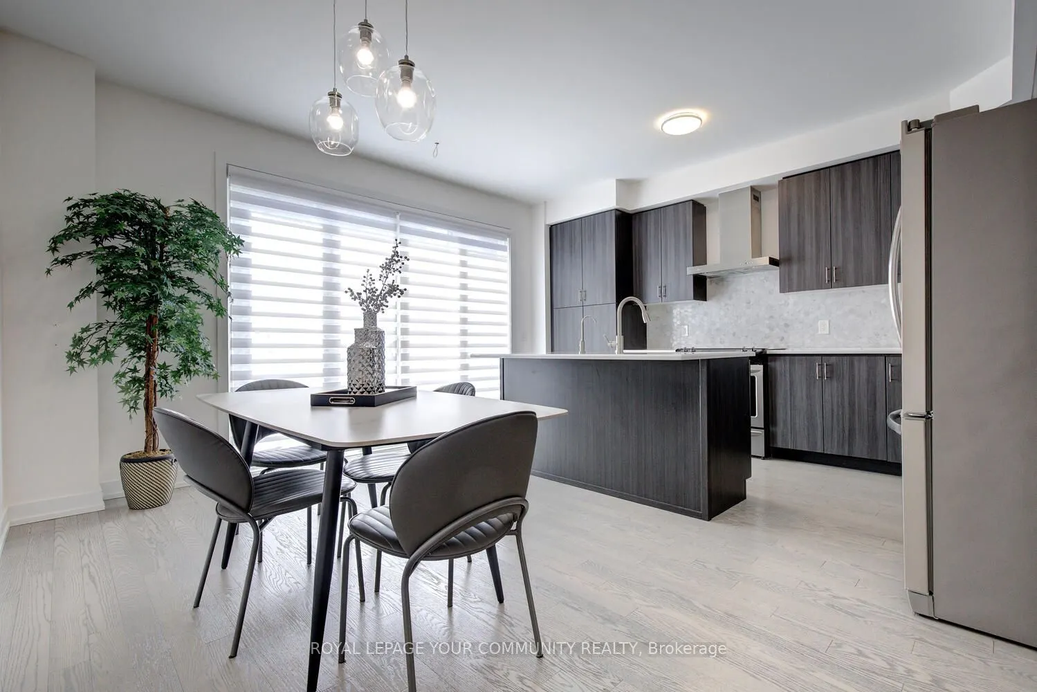 16 Glenngarry Crescent