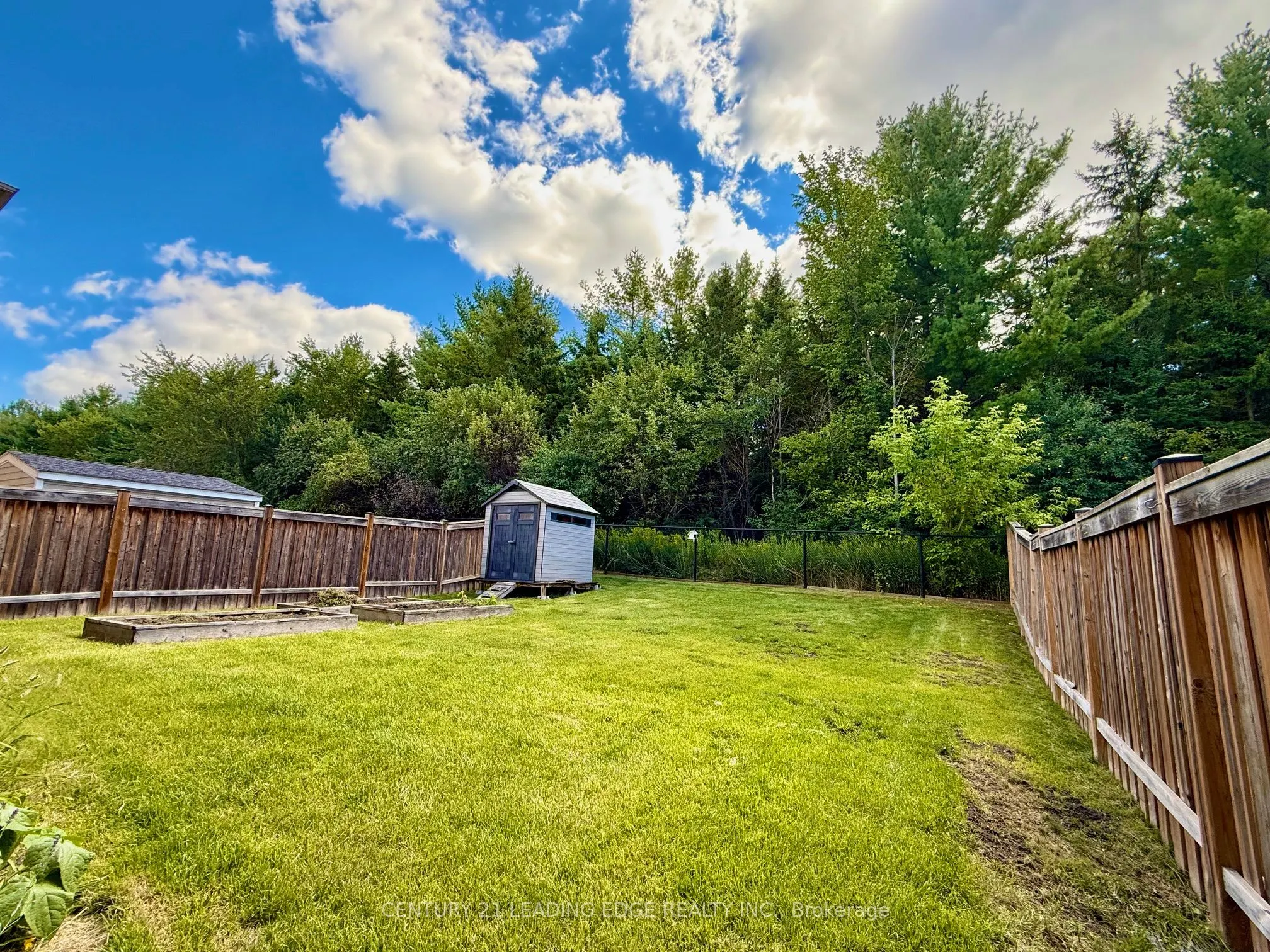 1163 Stuffles Crescent