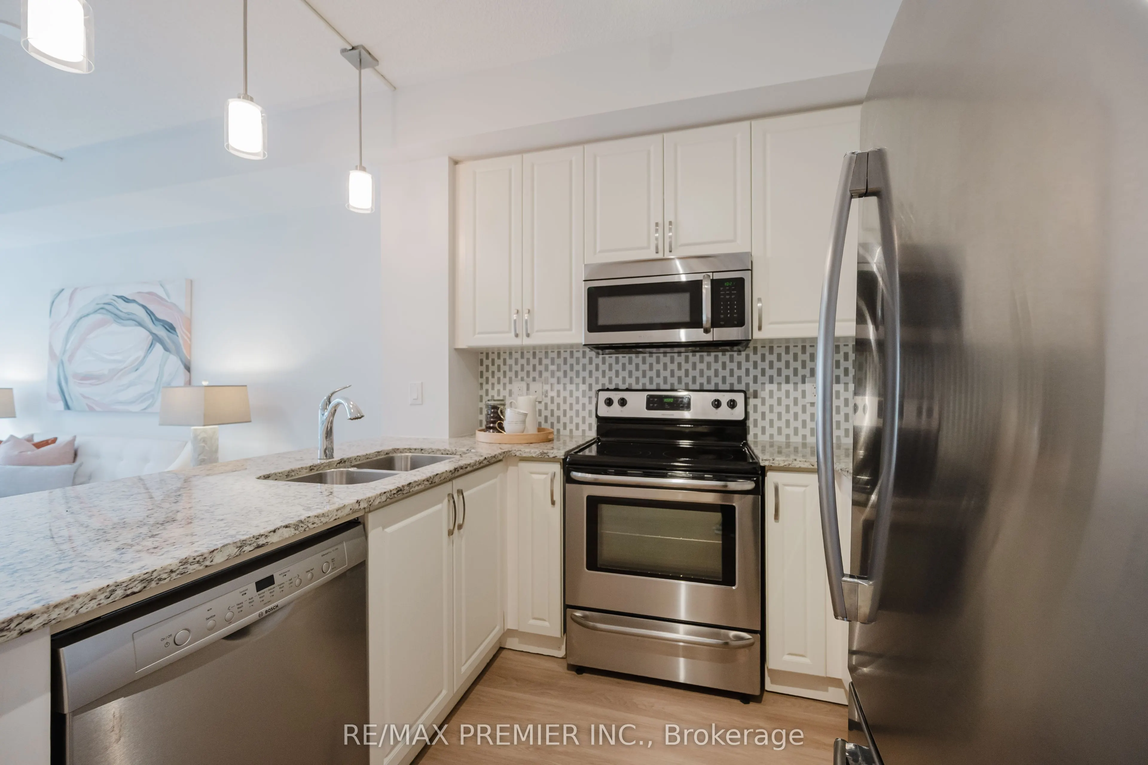 111 Civic Square Gate, #215