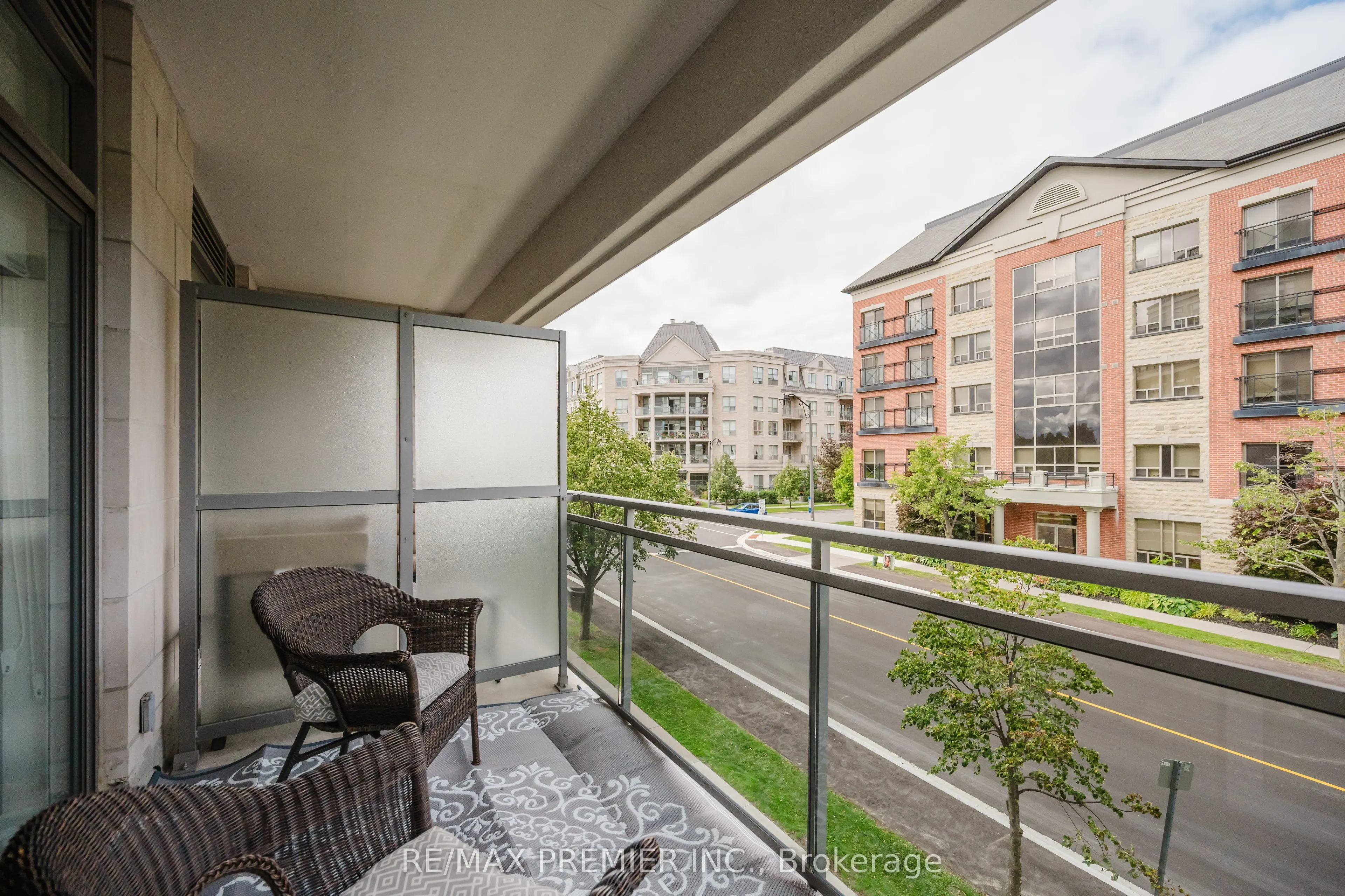 111 Civic Square Gate, #215