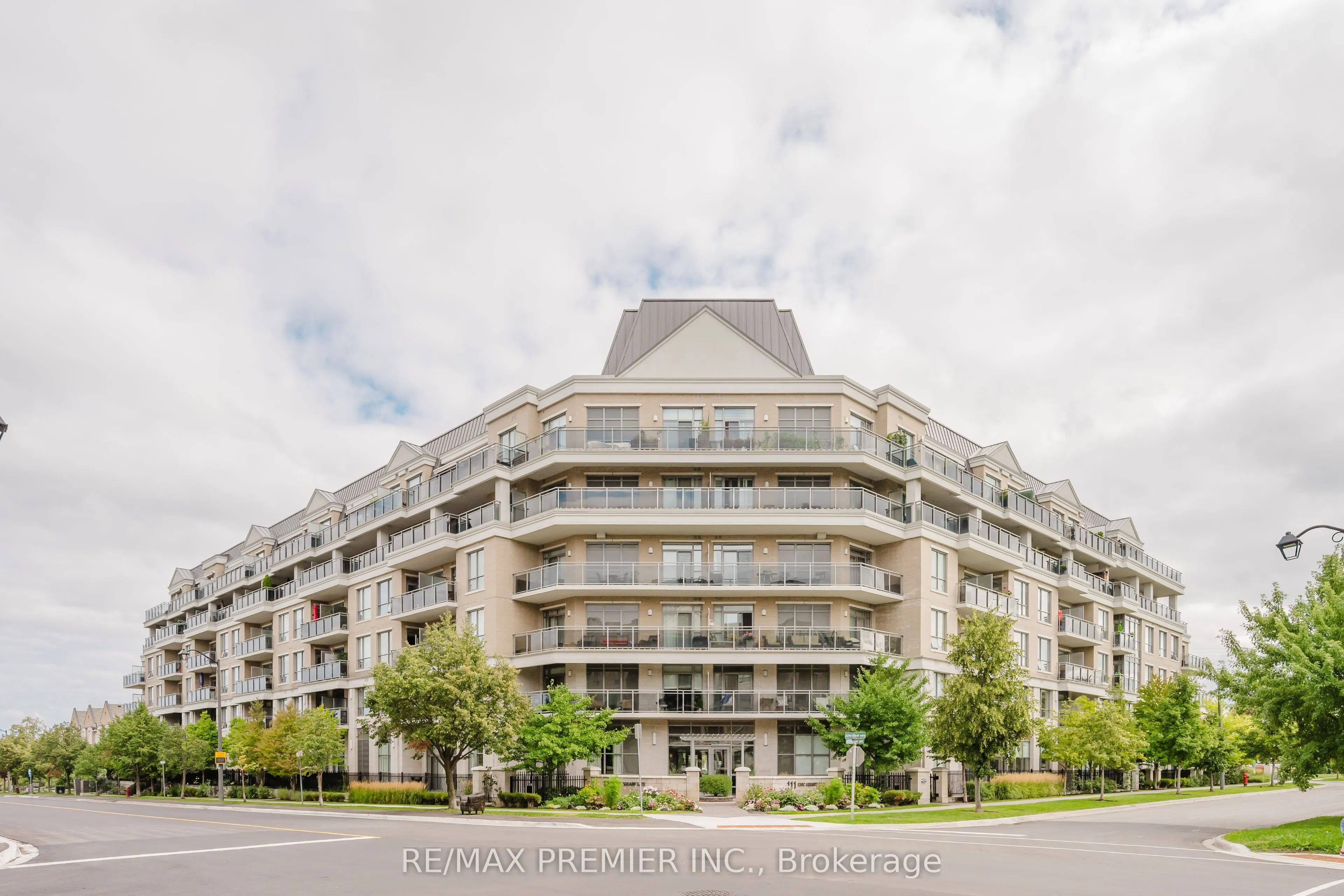 111 Civic Square Gate, #215