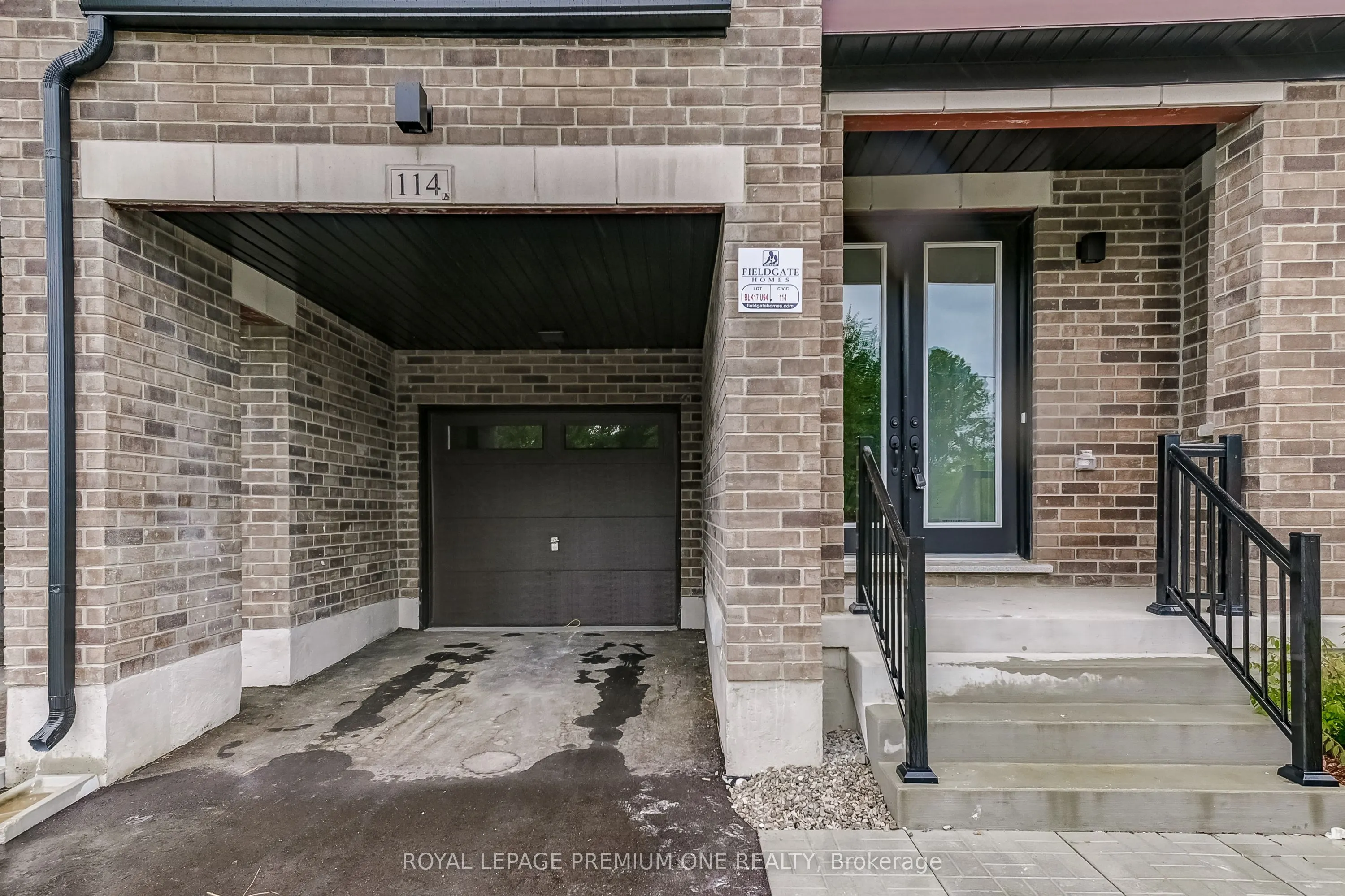 114 Thule Street N