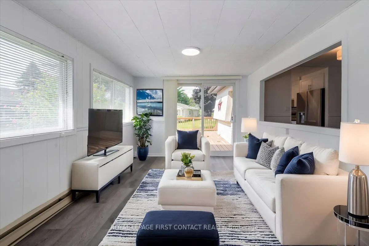 25 Hawthorne Drive