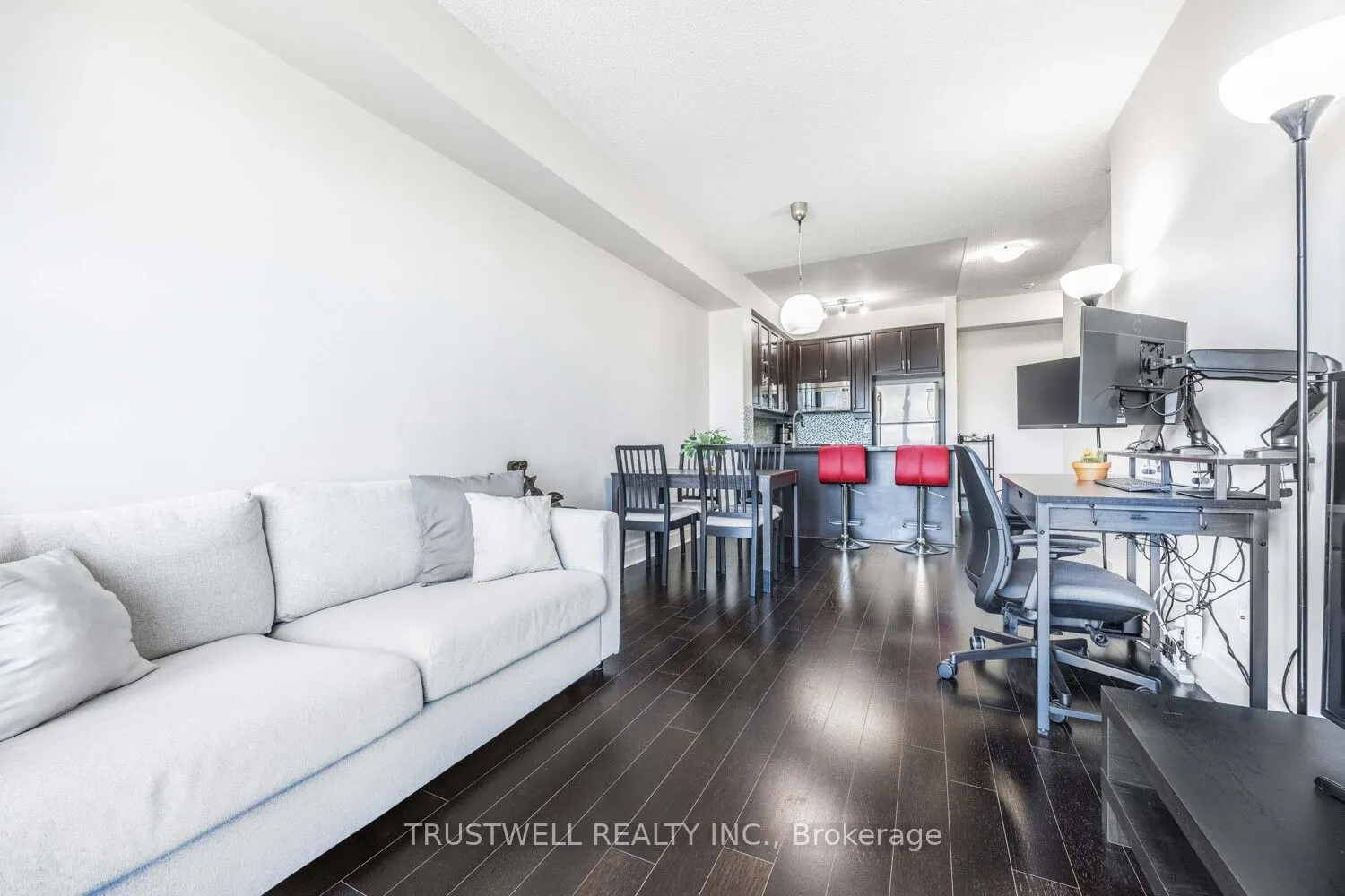 151 Upper Duke Crescent, #1207
