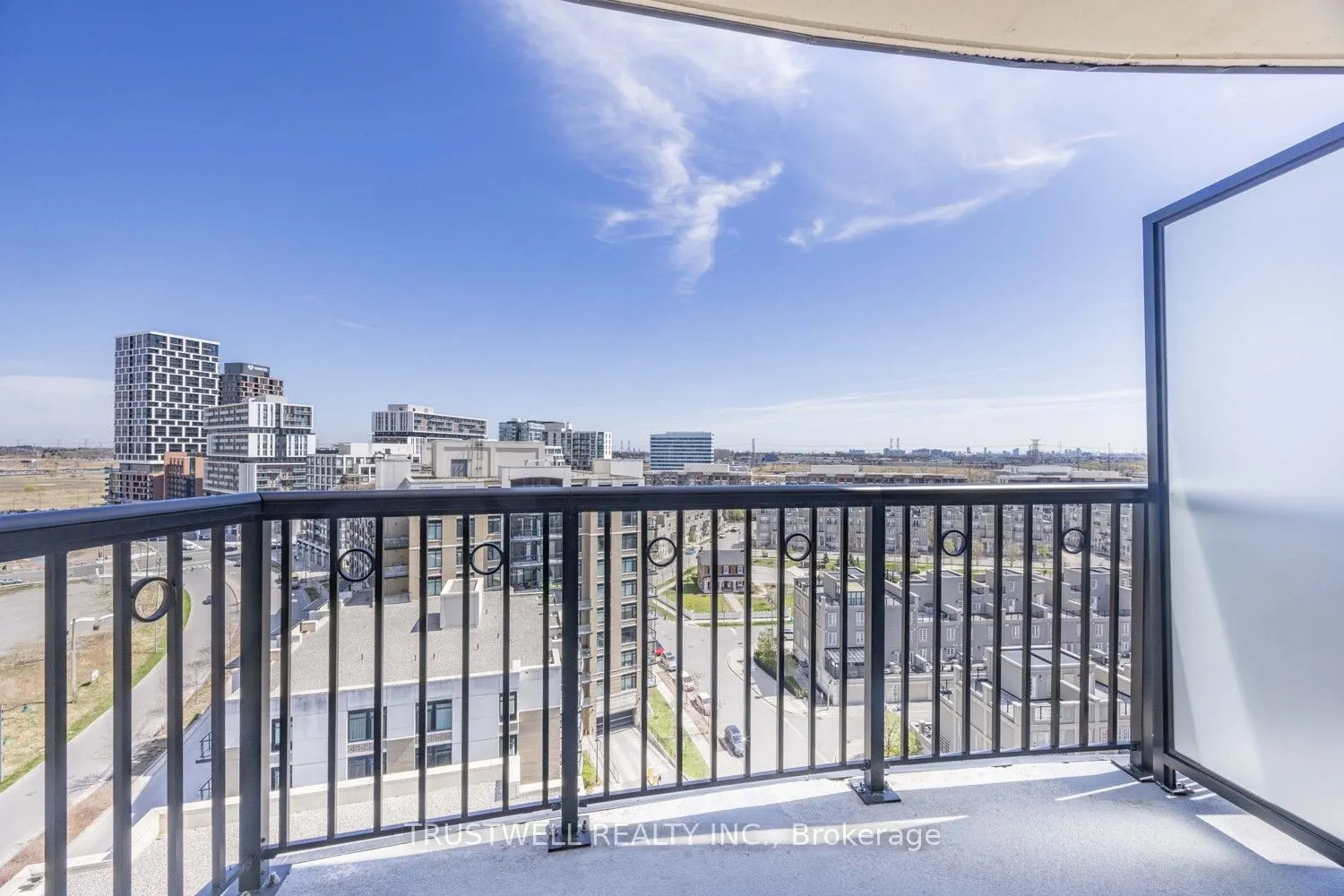 151 Upper Duke Crescent, #1207