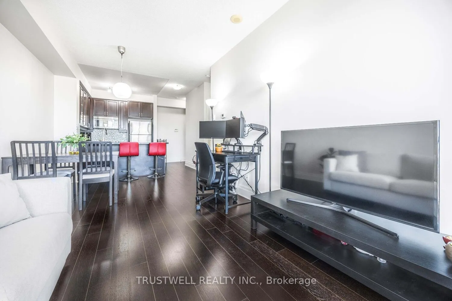 151 Upper Duke Crescent, #1207