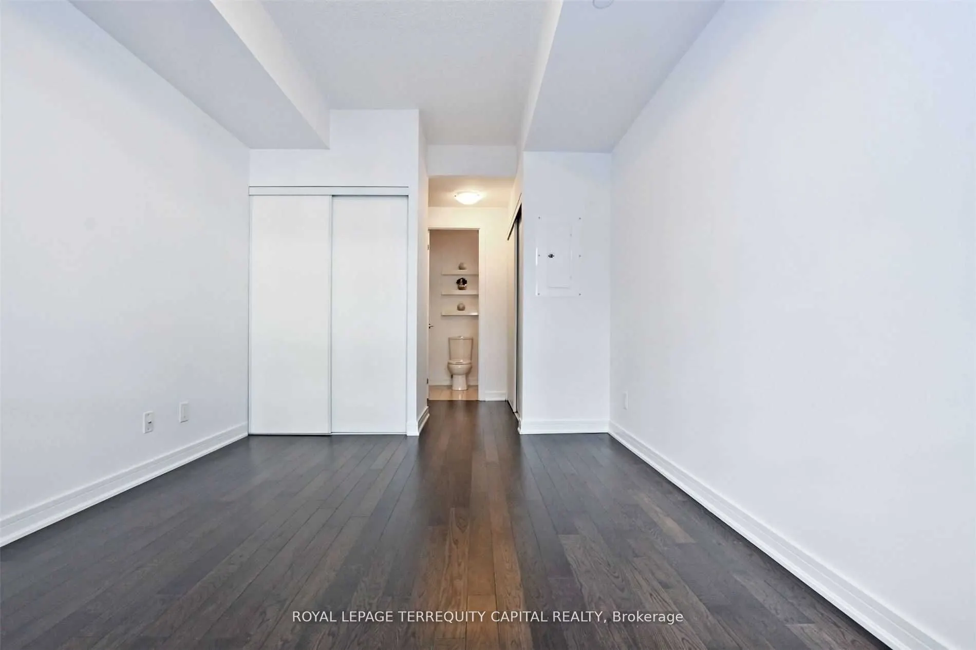 9199 Yonge Street, #406