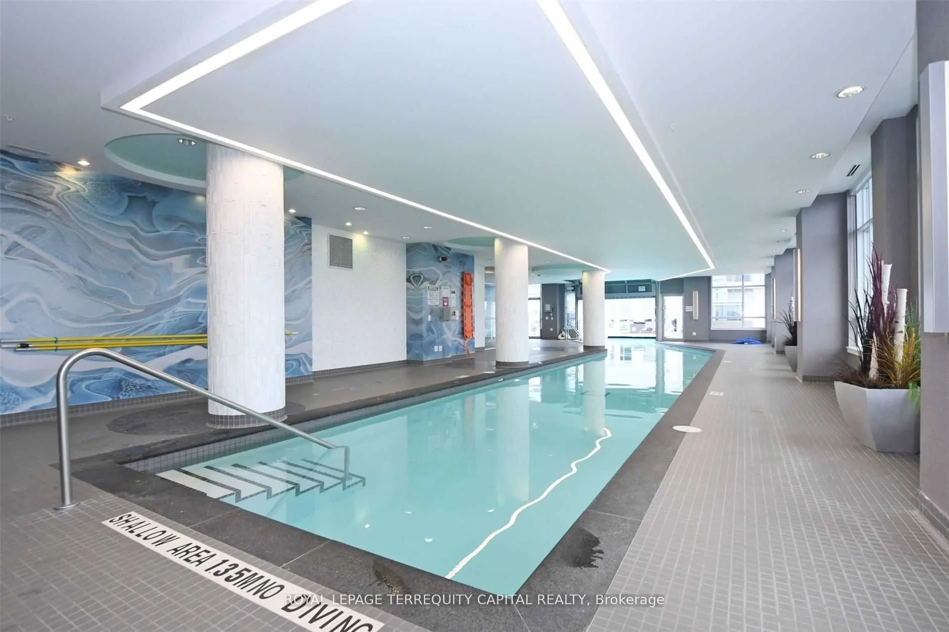 9199 Yonge Street, #406