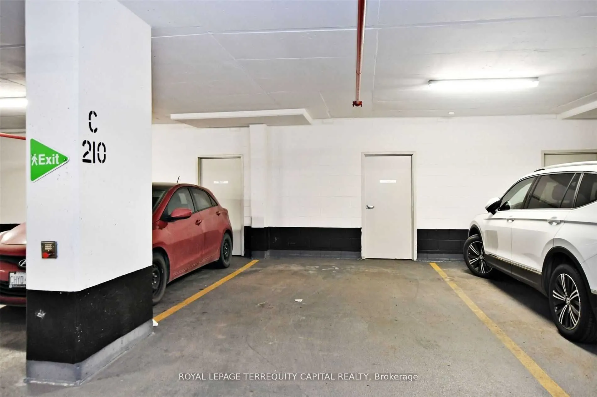 9199 Yonge Street, #406