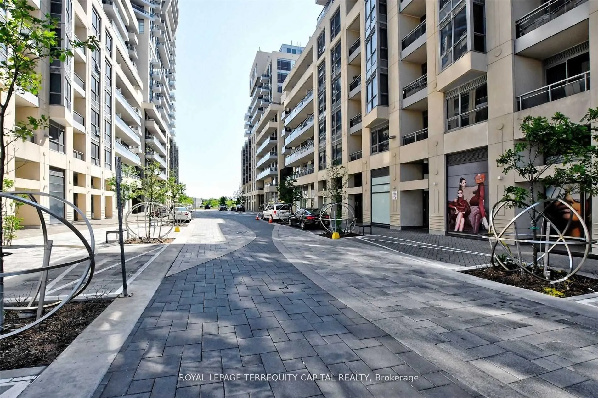 9199 Yonge Street, #406