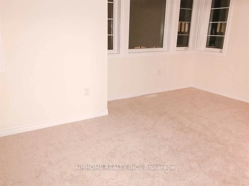 30 Deepwood Crescent