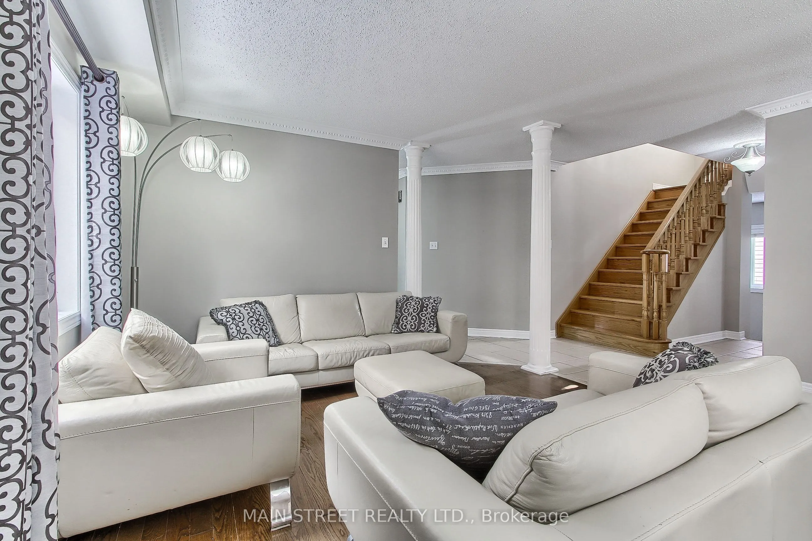 46 Silverstone Crescent