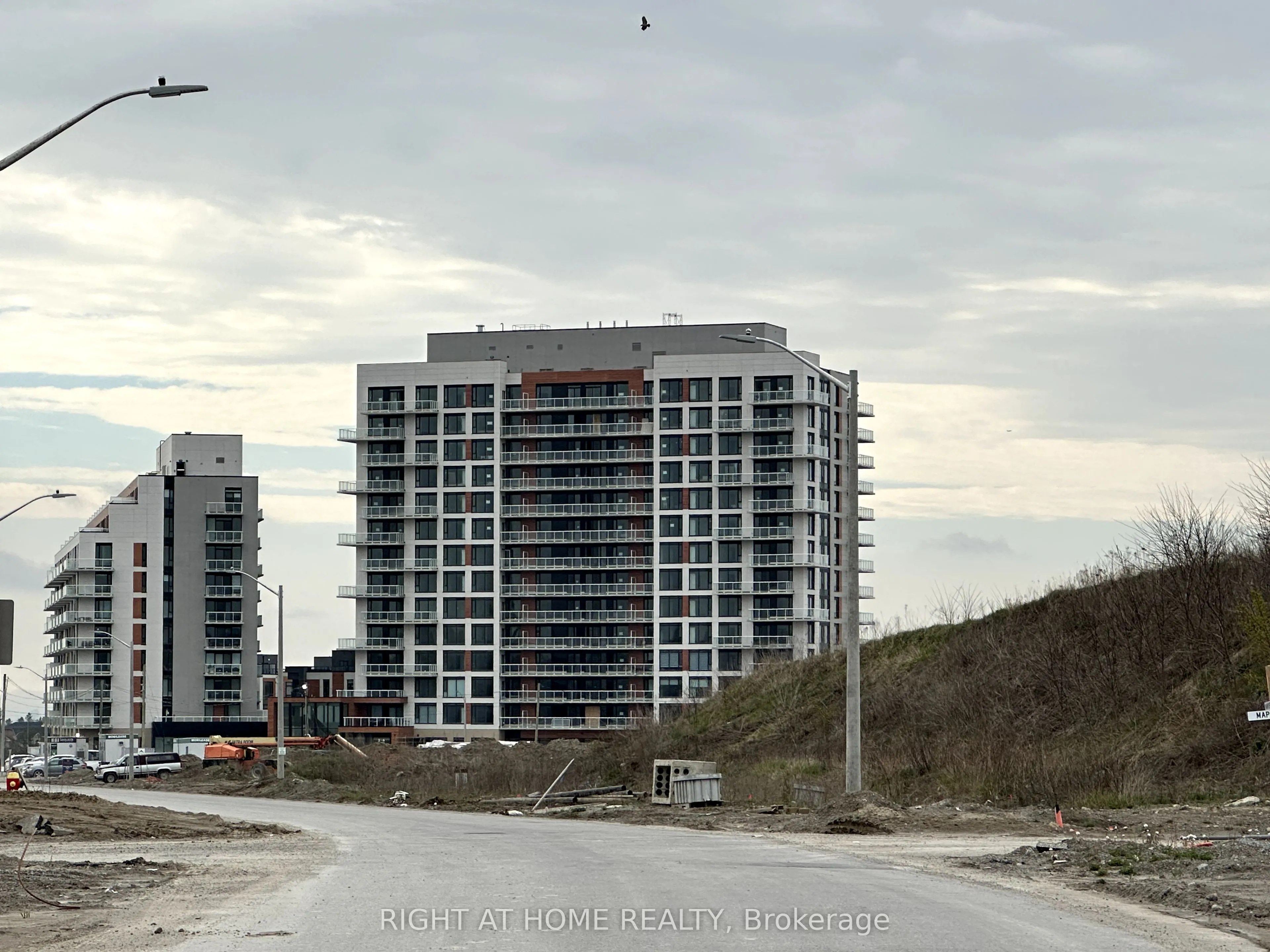 2 David Eyer Road, #528