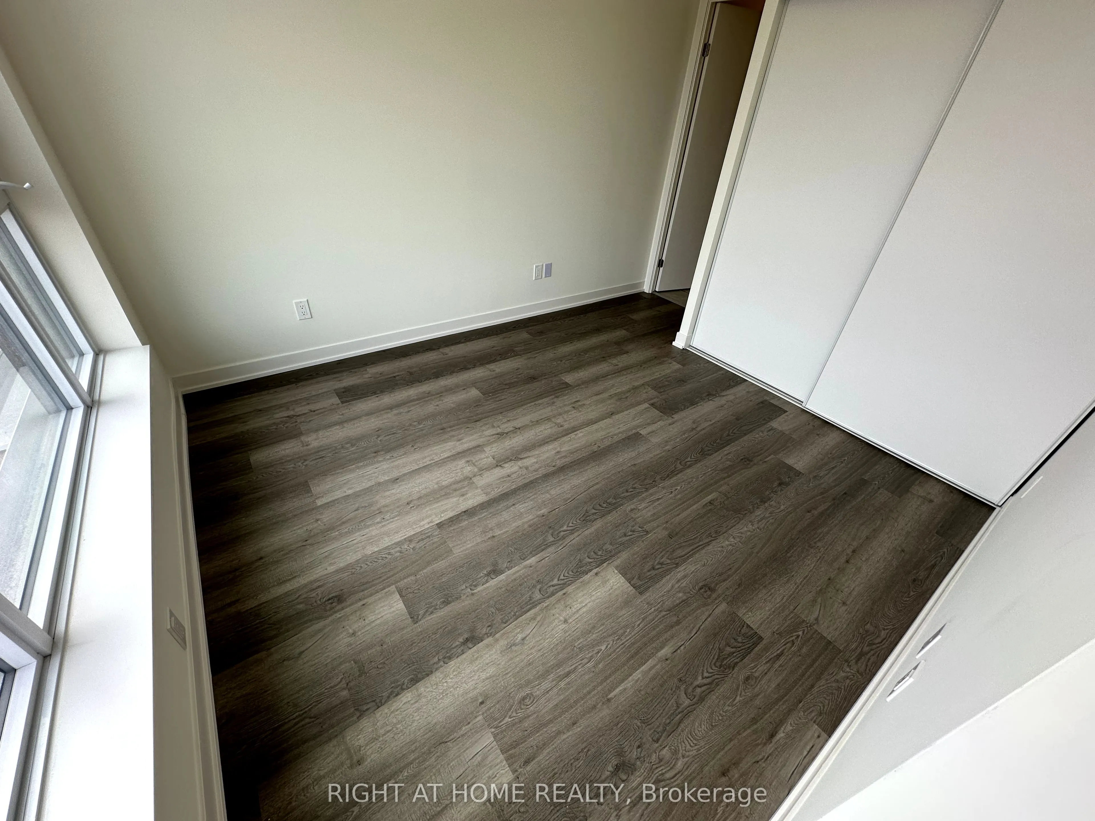 2 David Eyer Road, #528