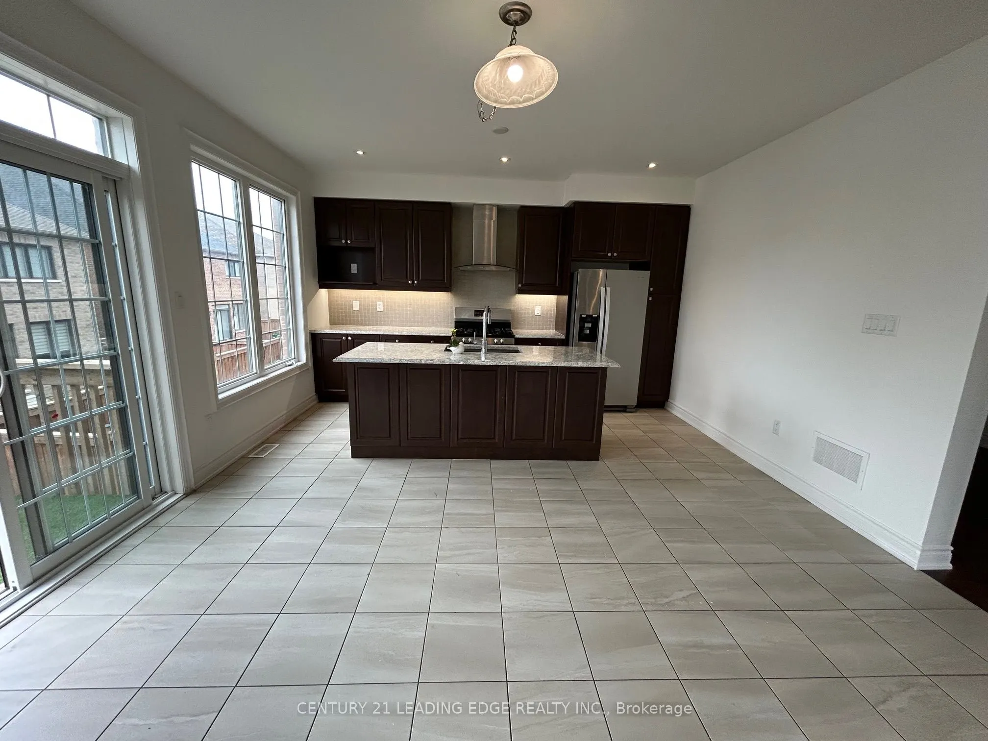 25 Beebalm Lane