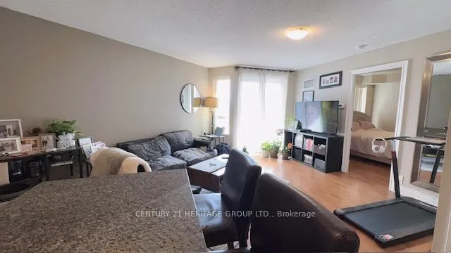 60 South Town Centre Boulevard, #320
