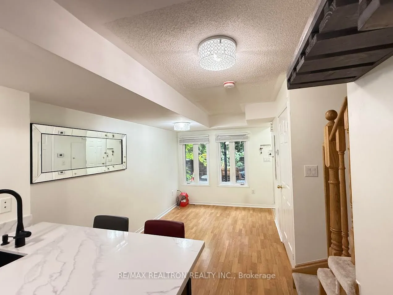 316 John Street, #122